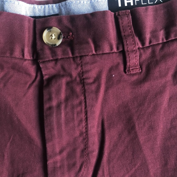 New Tommy Hilfiger THFlex Men’s 9” Shorts, Red, 30 - Picture 4 of 7